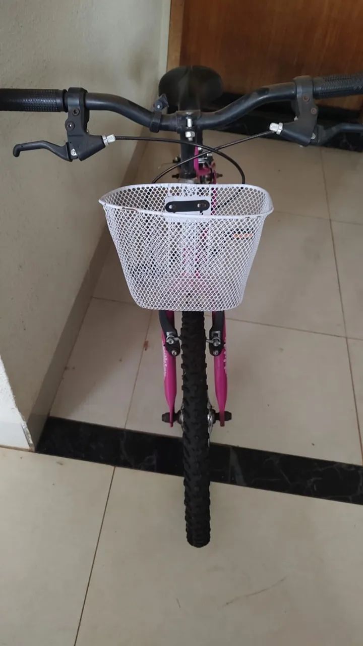 Bicicleta infantil Aro 20 com cestinha - Foto 5