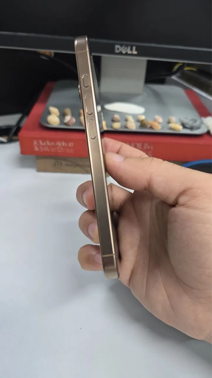 Vendo Iphone 16 Pro de 256gb - Foto 4