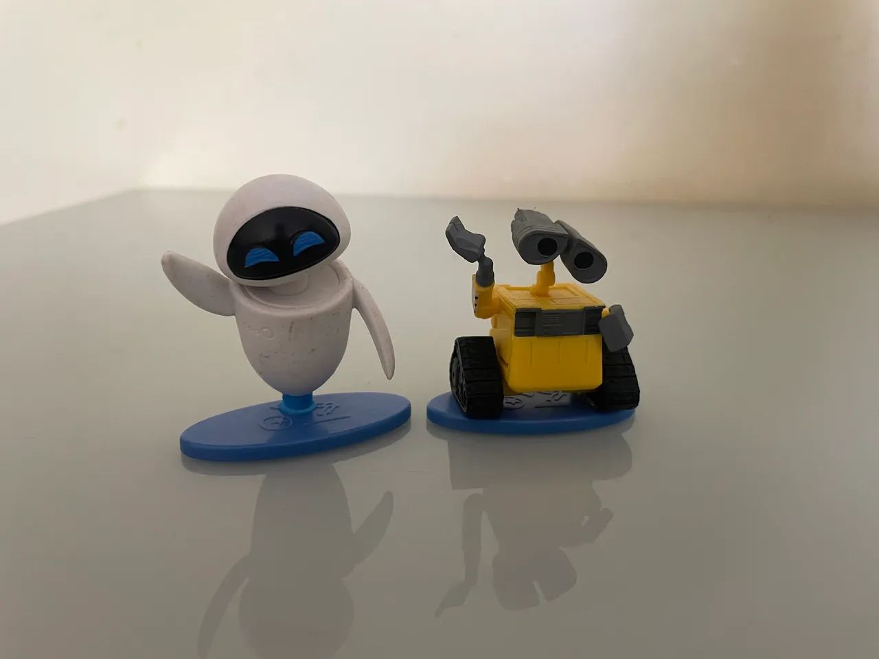 WALL-E e EVA da coleção Pixar Micro Collection Mattel
