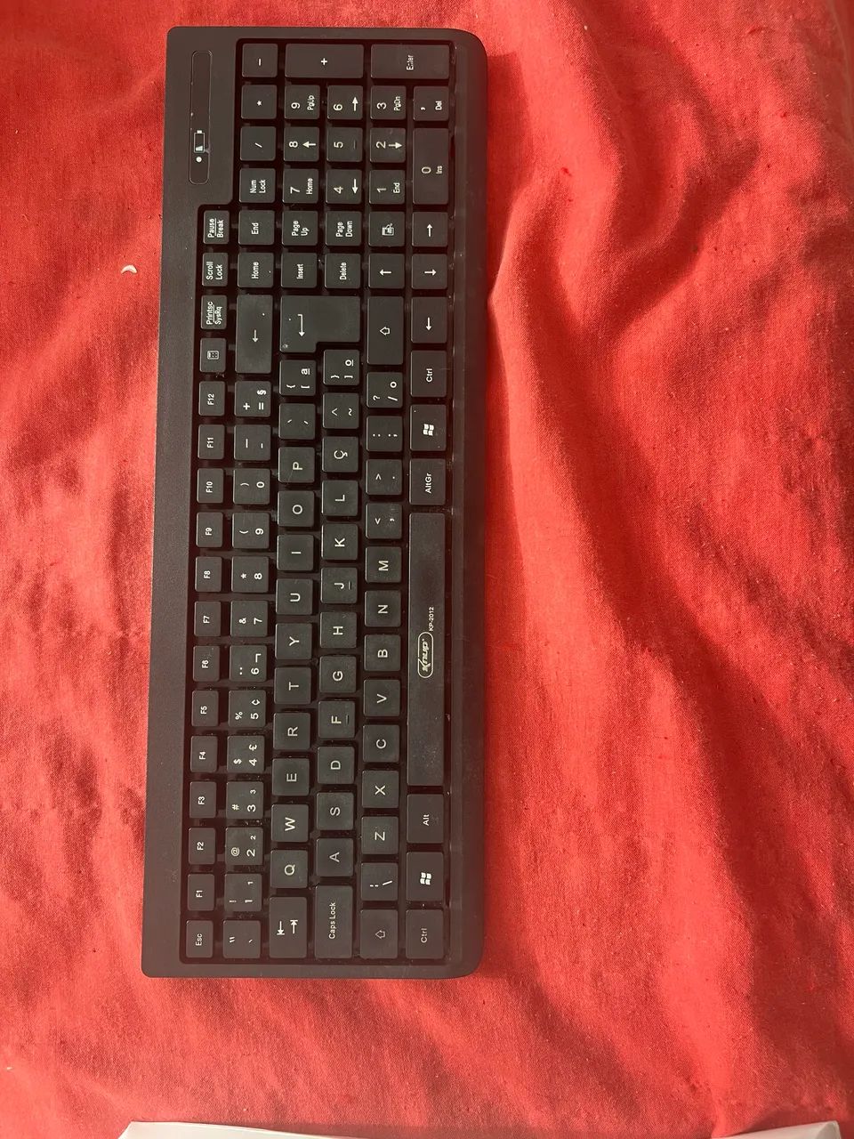 TECLADOS SEM FIO PARA RETIRADA DE PEÇA E MOUSE FUNCIONANDO - Foto 2