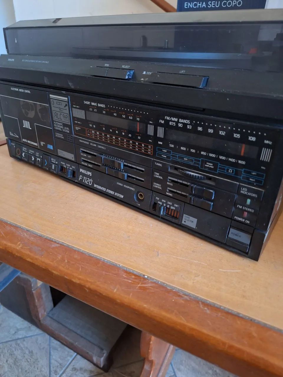 Toca disco Philips P1120