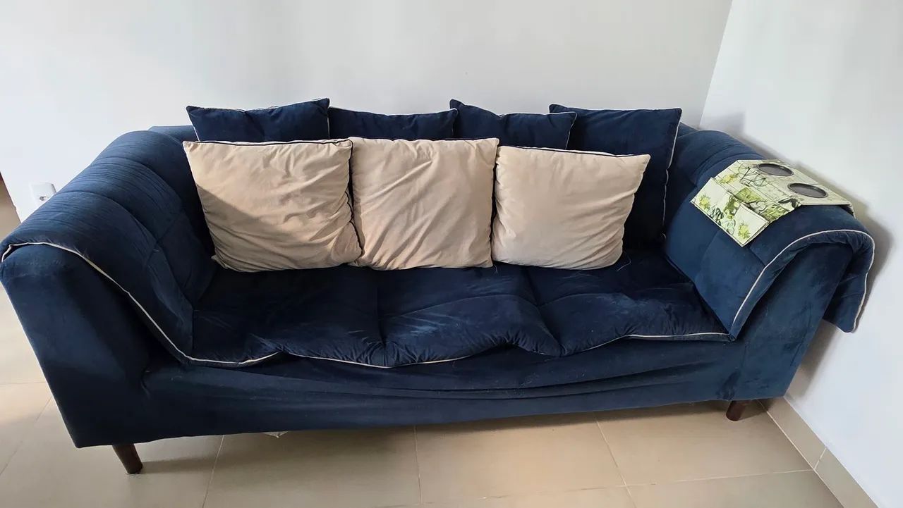 Sofá 3 lugares - 7 almofadas - Suede Azul - Foto 5