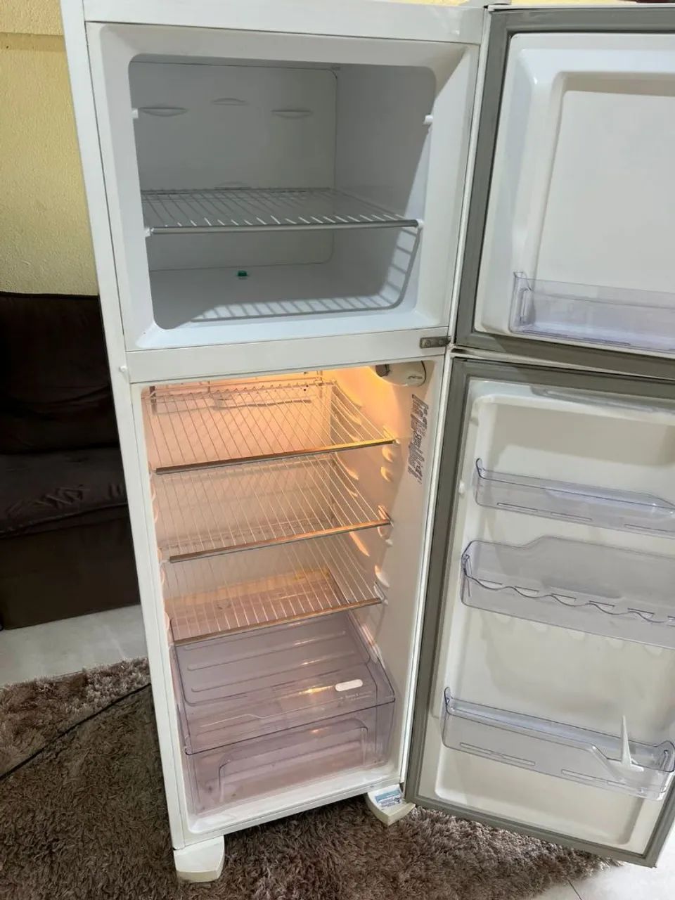 Geladeira Electrolux 362 litros seco em ótimo estado ((ENTREGO GRÁTIS)) - Foto 5