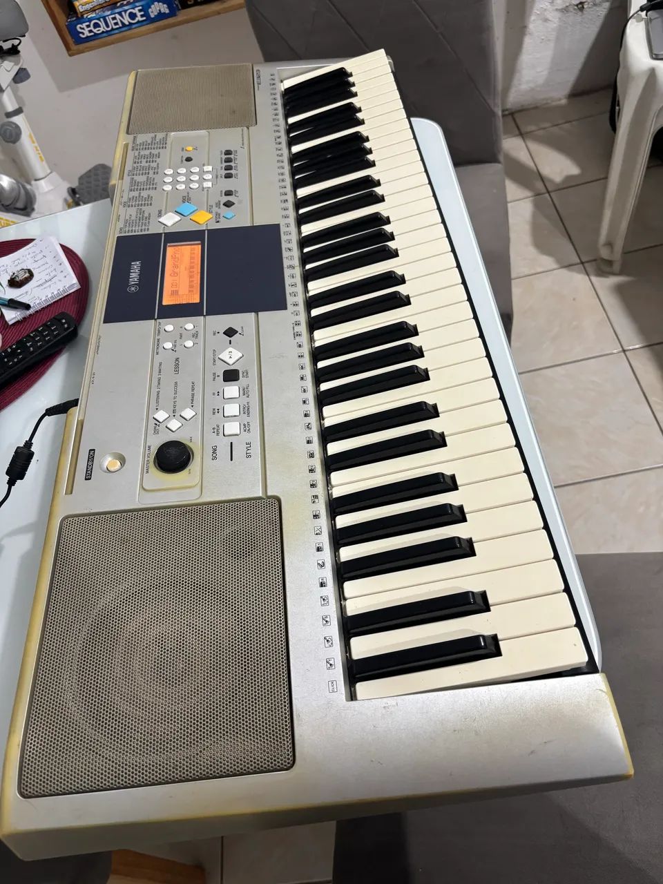 Teclado Yamaha PSR-E323 - Foto 5