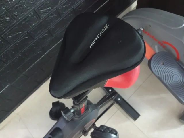 Bicicleta ergométrica semi nova funciona perfeitamente  - Foto 2