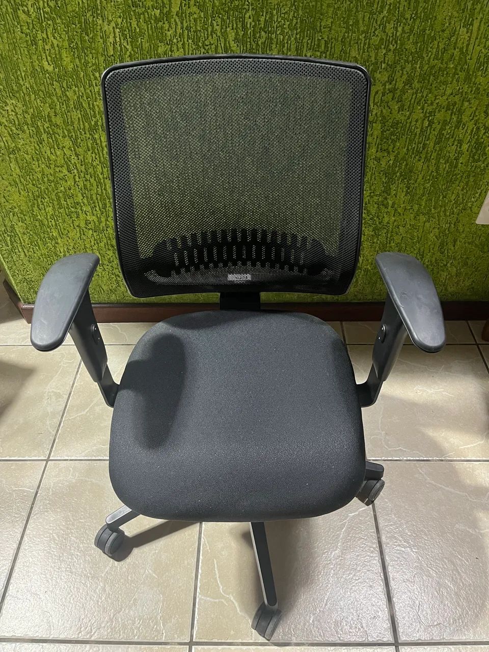 Uni All Black Chair - Flex Form