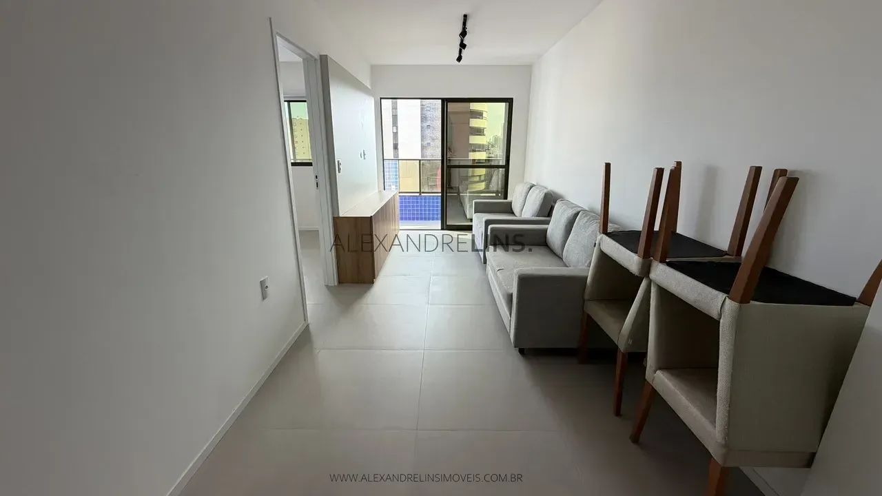 EDIFÍCIO FÁBIO ARAÚJO. Quarto Sala novo com armários e SPLIT na Jatiúca - Foto 2
