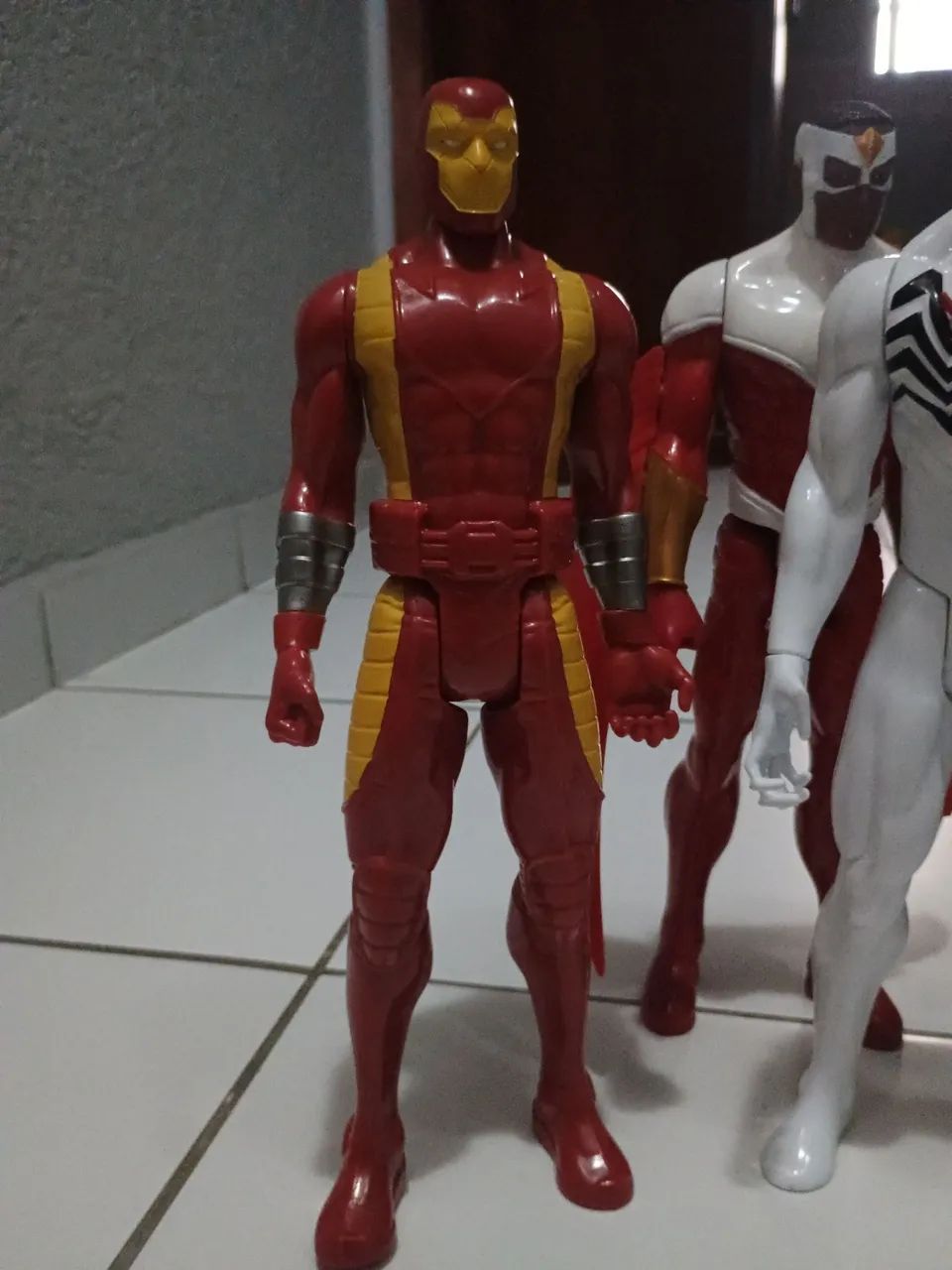 Bonecos Marvel 30 cm - Foto 5