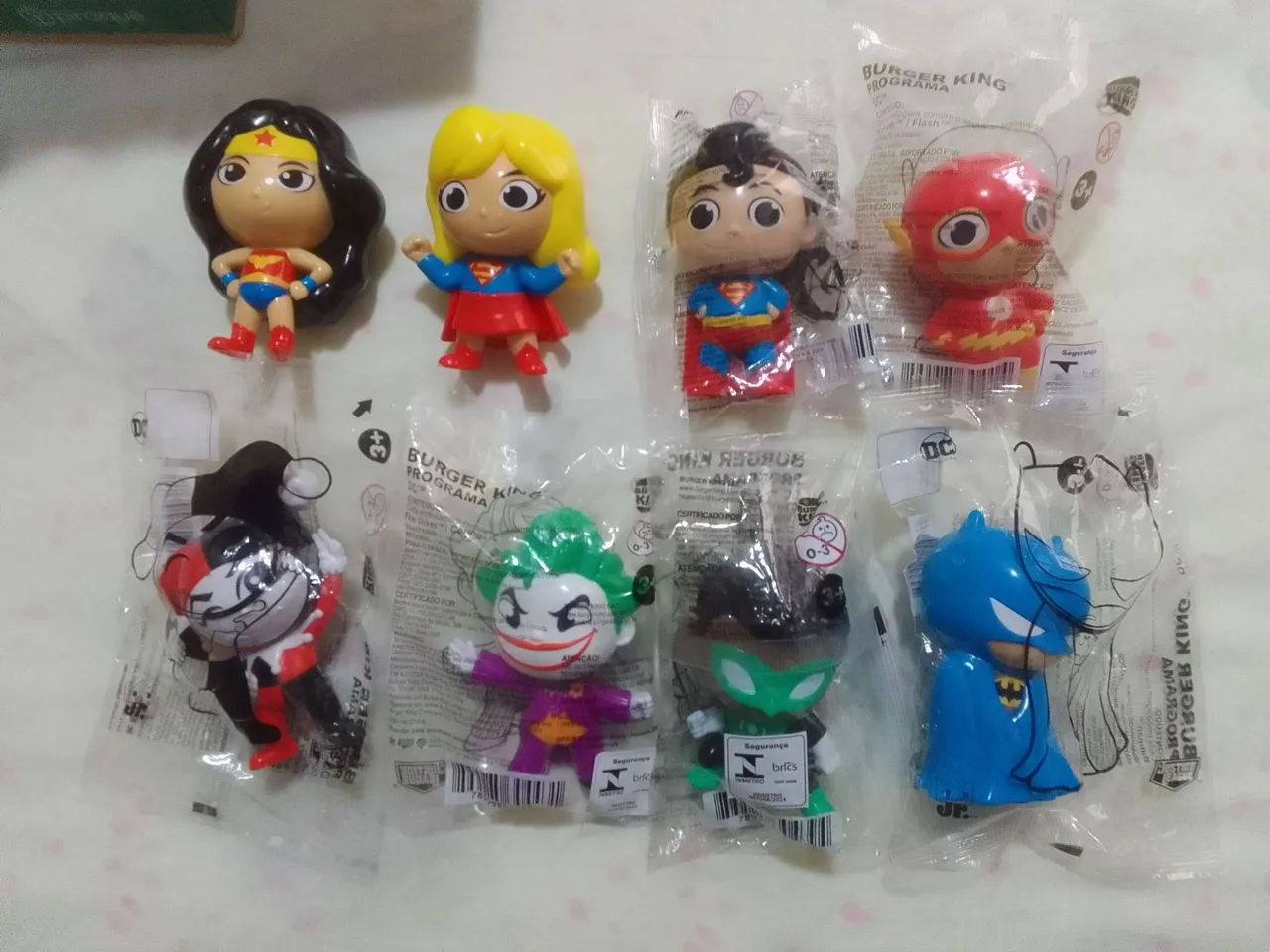 Mãozinhas da Wandinha  + Lotão Brinquedos.