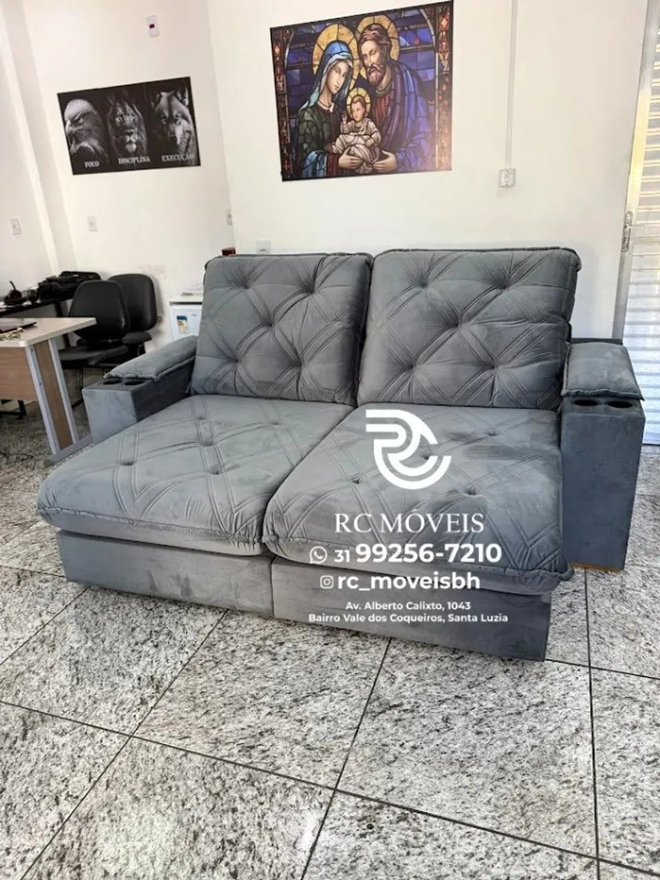 Sofá Retrátil Reclinável Cuiabá com Porta Copos D33 Molas Ensacadas | Qualidade Garantida - Foto 2
