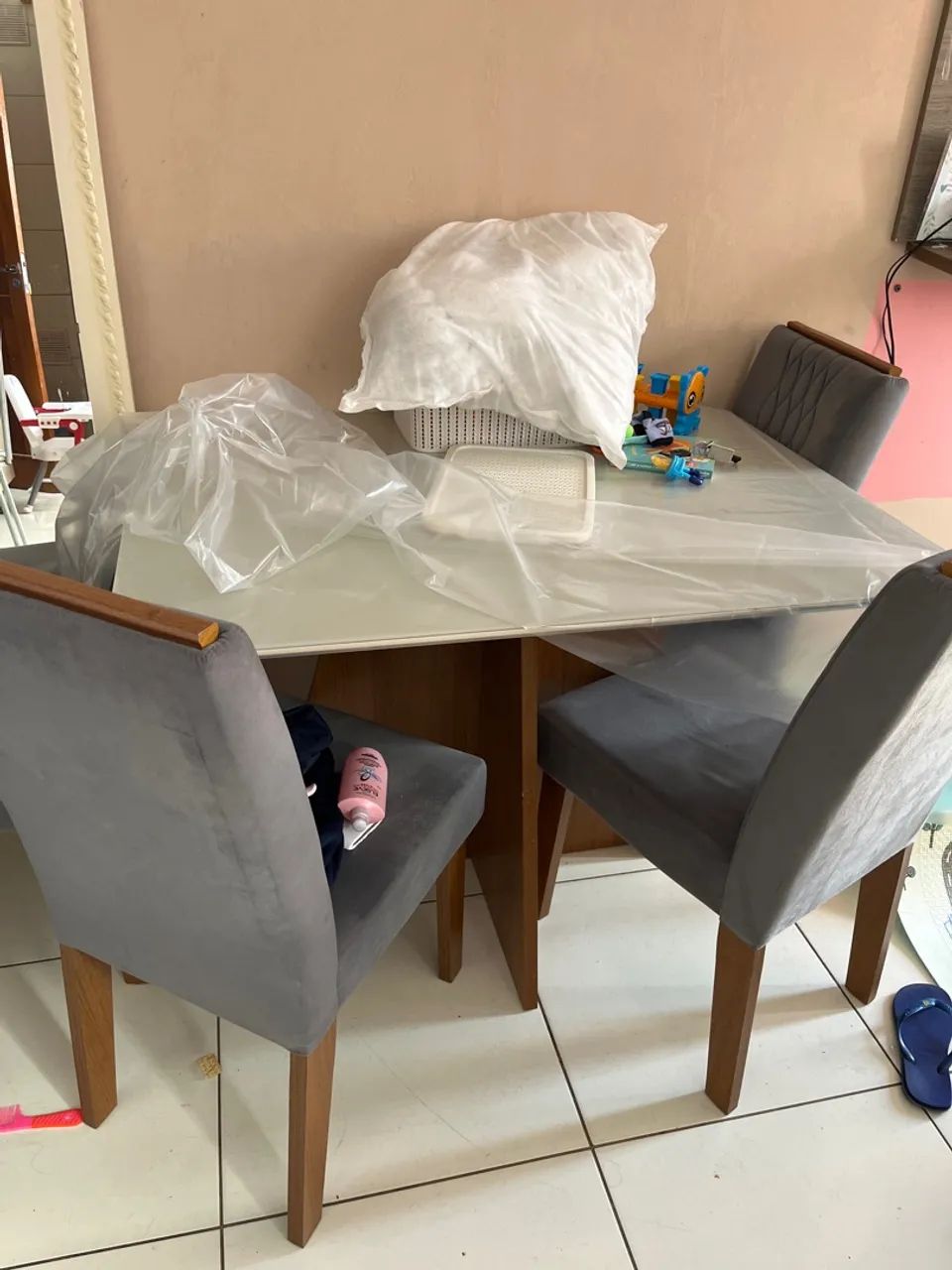 Vendo mesa semi nova