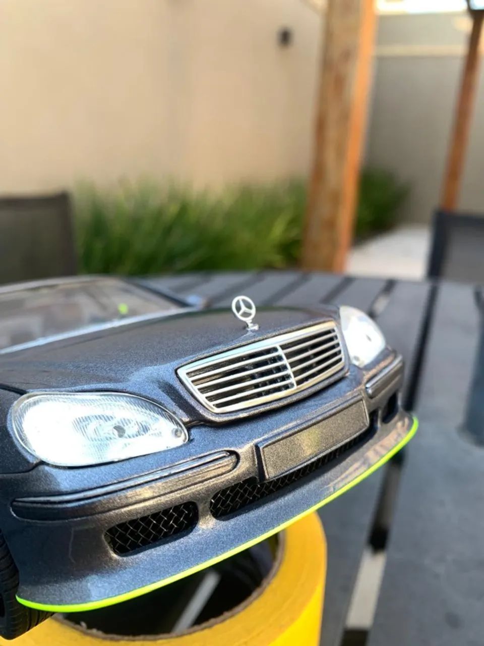 Miniatura 1:18 Mercedes-Benz S-Class 500 Customizada - Foto 3