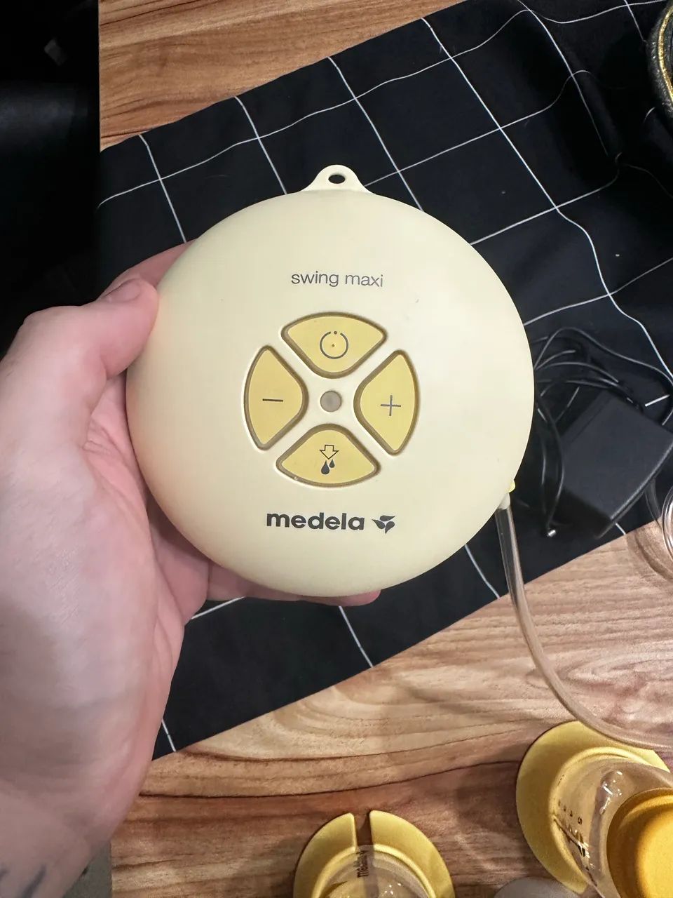 Bomba extratora Medela Swing Maxi - Foto 2