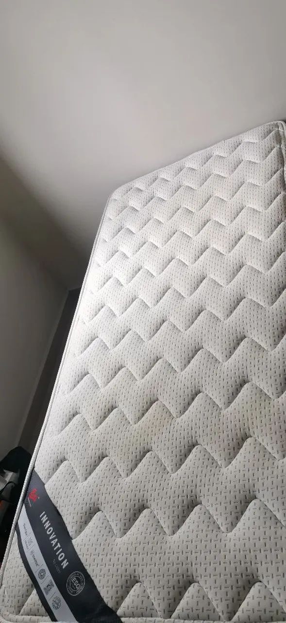 Cama box Innovation Tecnopedic Castor