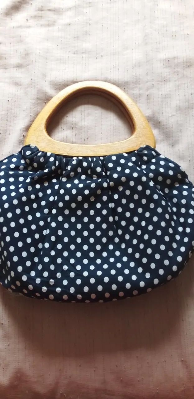 Bolsa Tecido com Alça de Madeira, de Botões e outras, Vintage.