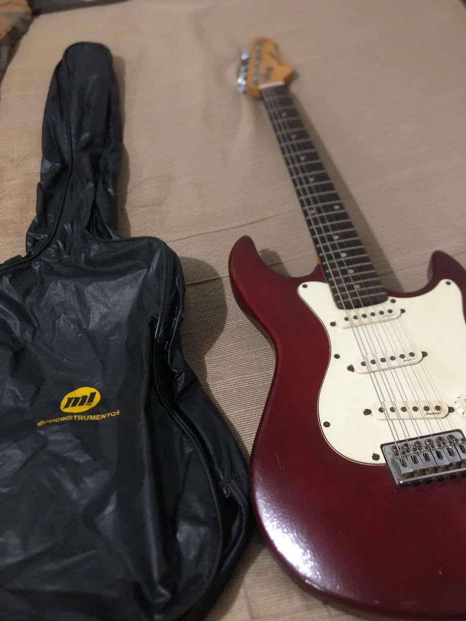 Guitarra Elétrica Stratocaster + Capa  - Foto 4