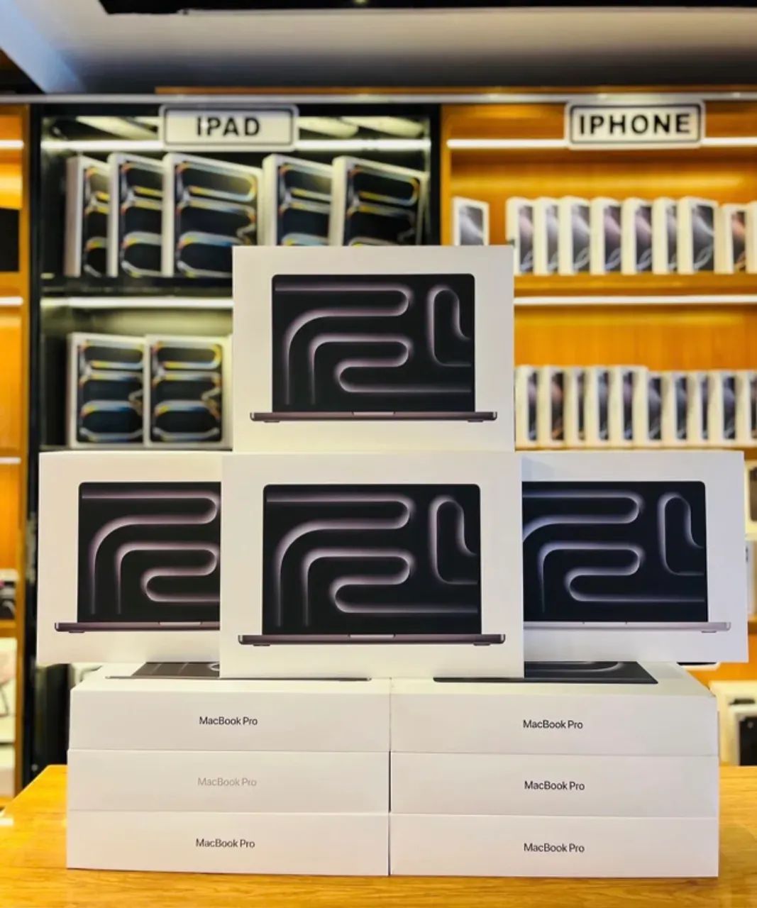 MacBook  M5 PRO 512GB 16GB 14 Polegadas - Emitimos NF - Avaliamos O Seu - Até 18x 