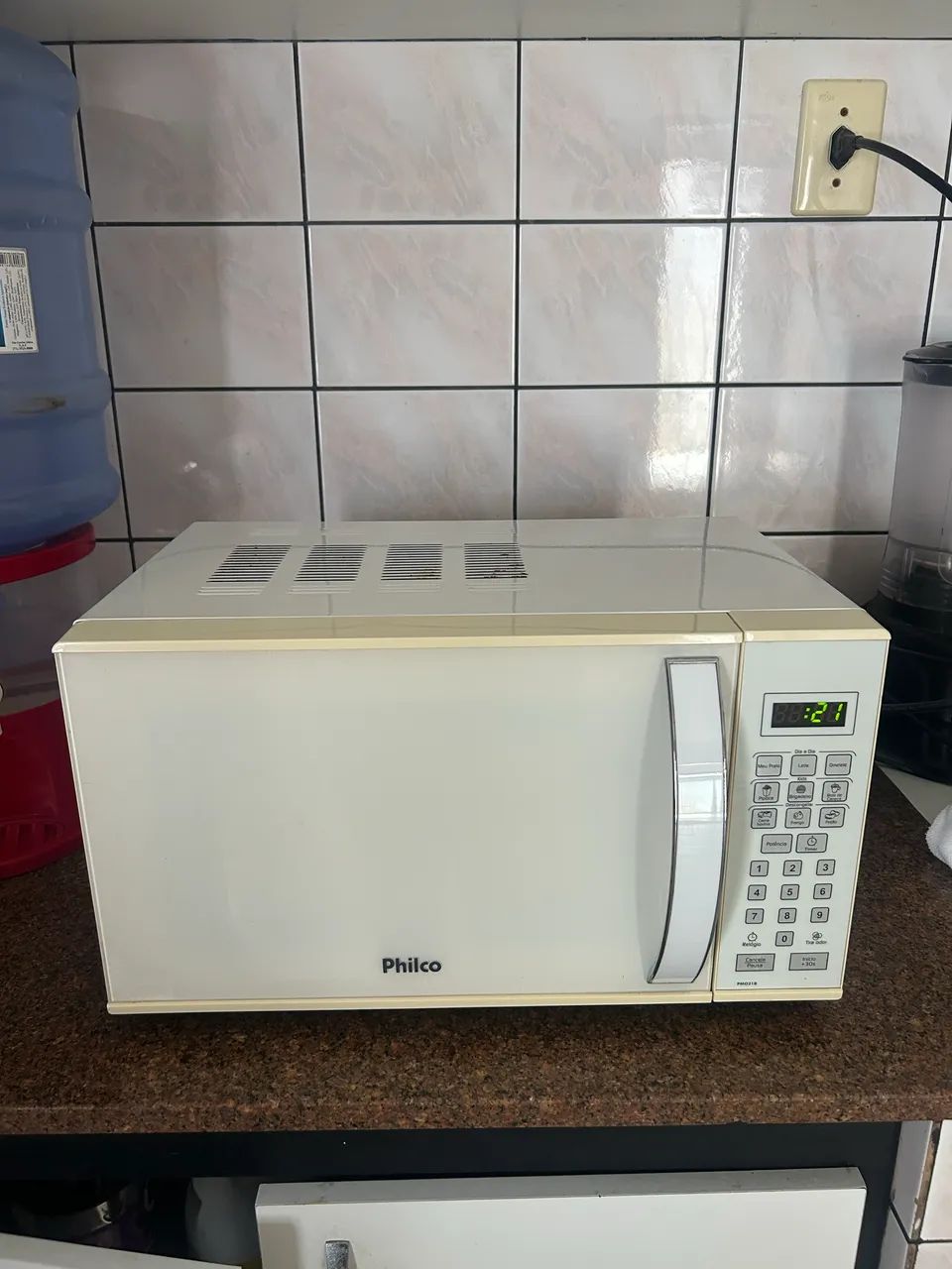 MICROONDAS PHILCO SEM MARCAS DE USO  - Foto 2
