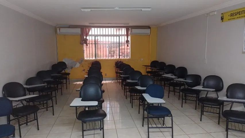 76 CADEIRAS UNIVERSITÁRIAS MODELOS VARIADOS - Foto 2