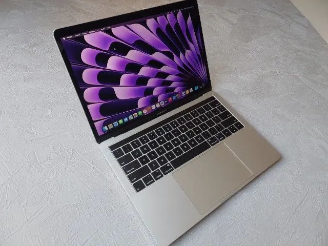 MacBook Pro 2019 16GB RAM 256GB SSD TOUCHBAR - Foto 3