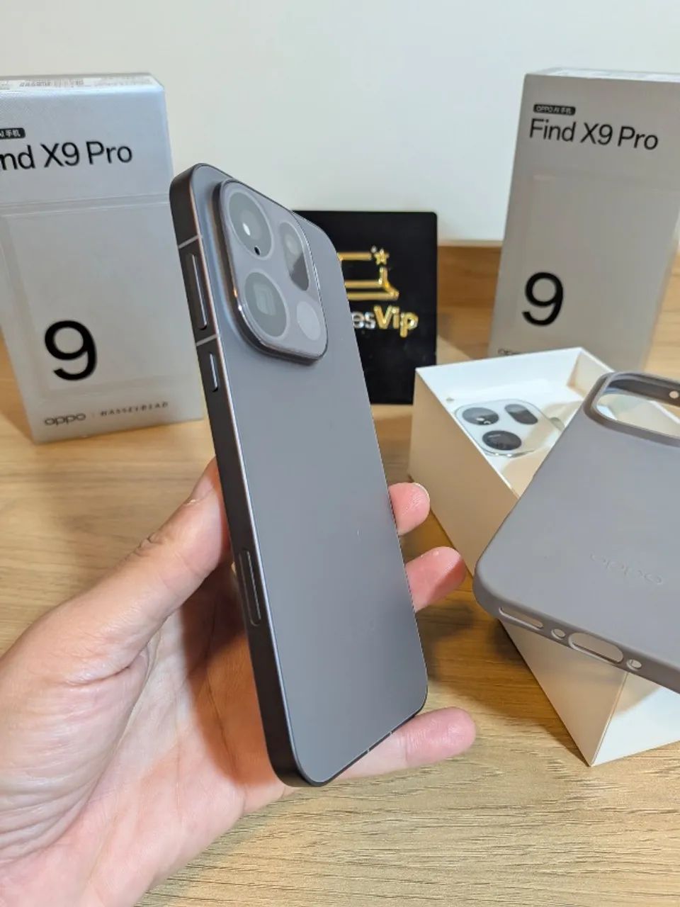 OPPO FIND X9 PRO Global Titanium Charcoal - 16/512 GB - Celulares