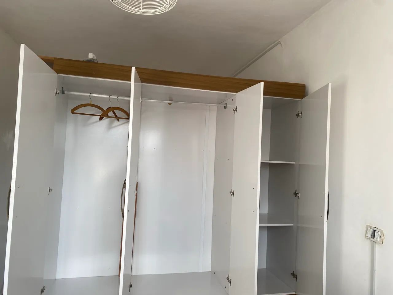 Vendo guarda-roupa 