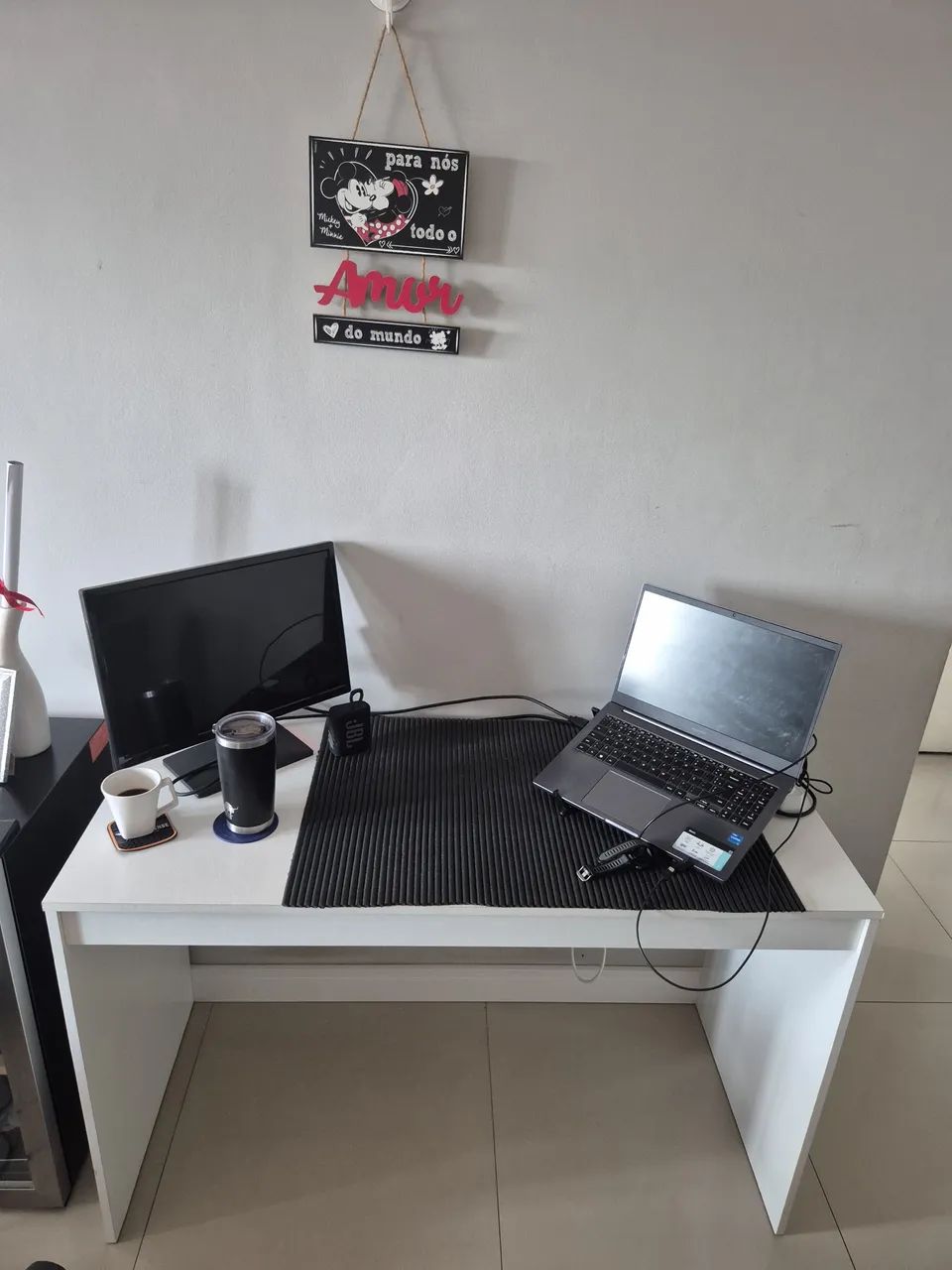 Mesa de estudo - branca.