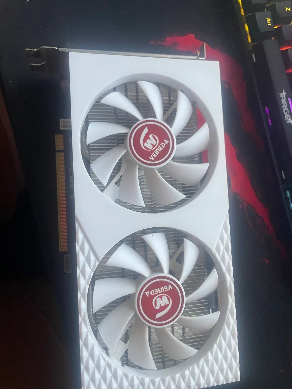 Placa de vídeo rx5600xt 6Gb white - Foto 4
