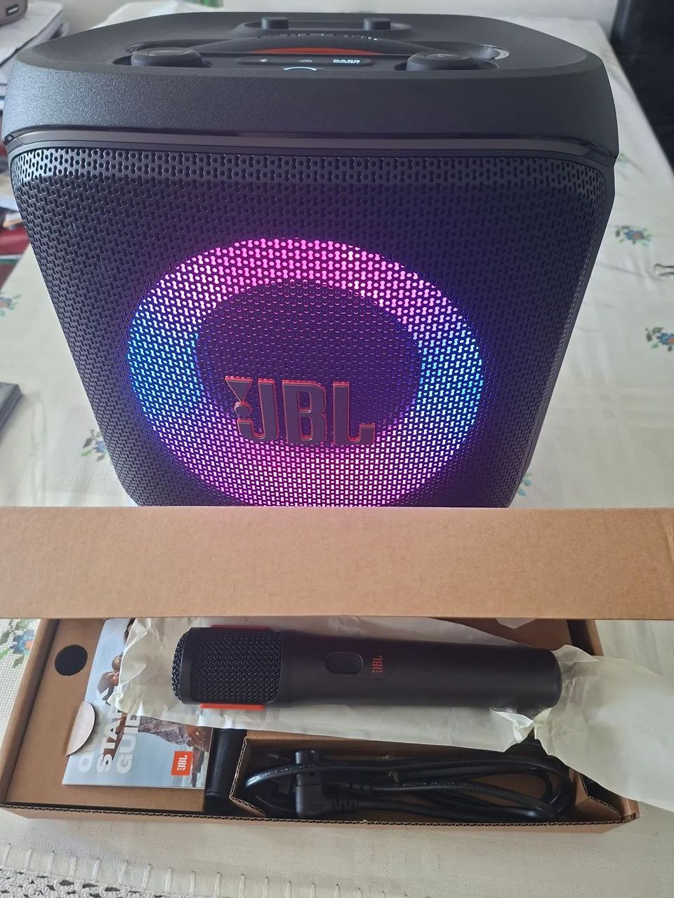 Jbl encore 2 com dois microfone zerinha nunca usada com nota fiscal e garantia 