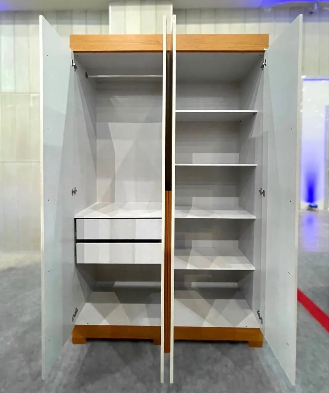 Guarda Roupa Ágata 4 Portas  - Foto 4