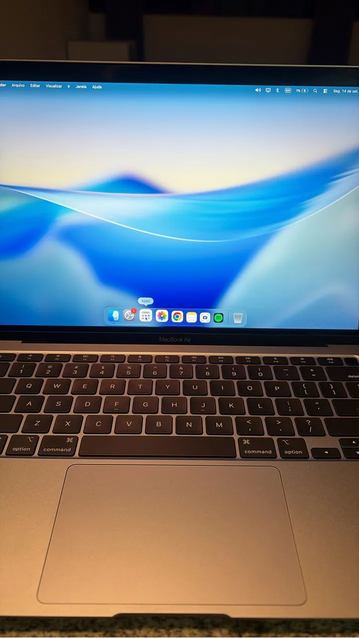 MACBOOK AIR 