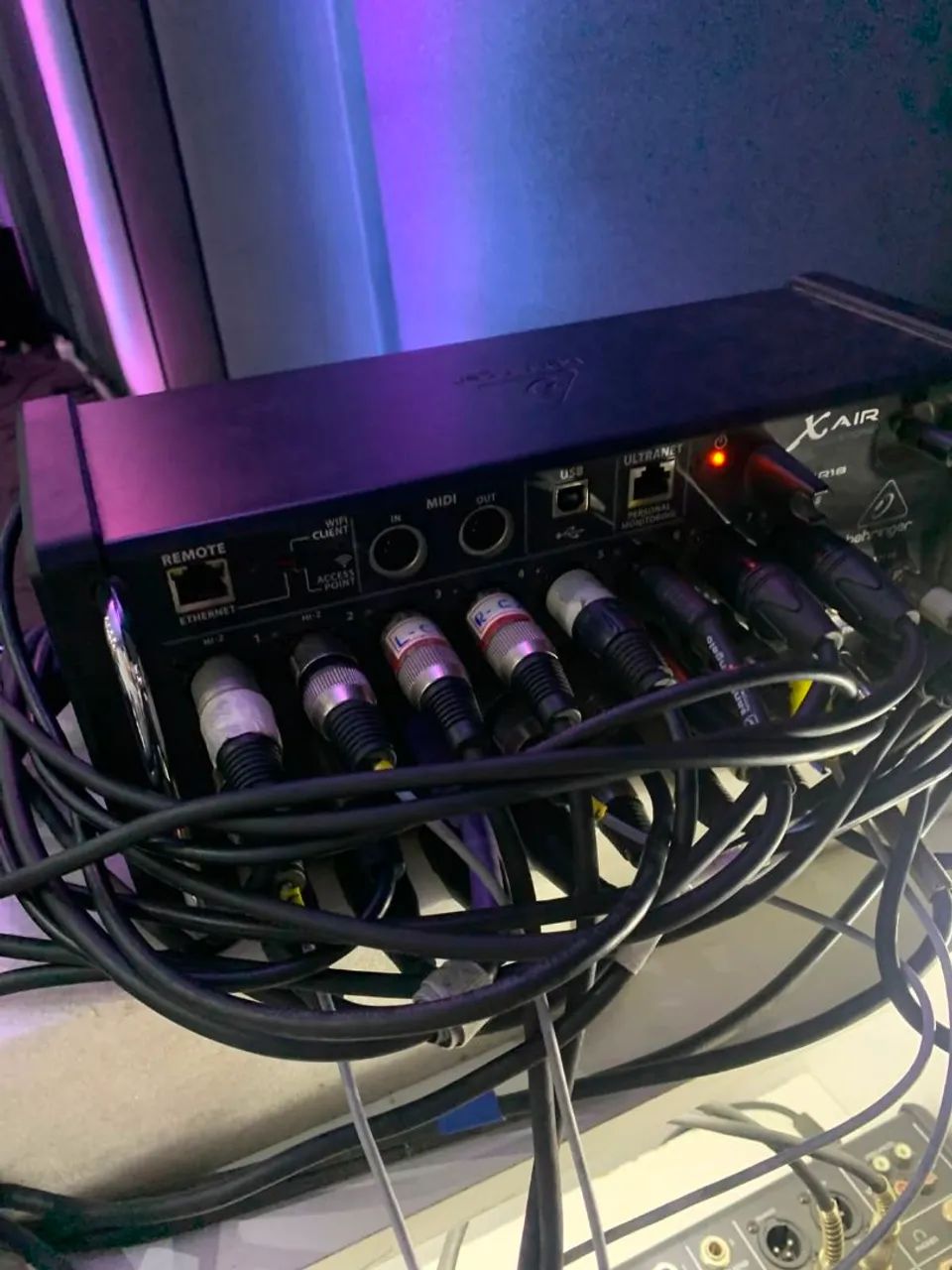 MESA DIGITAL BEHRINGER XR18 - Foto 3