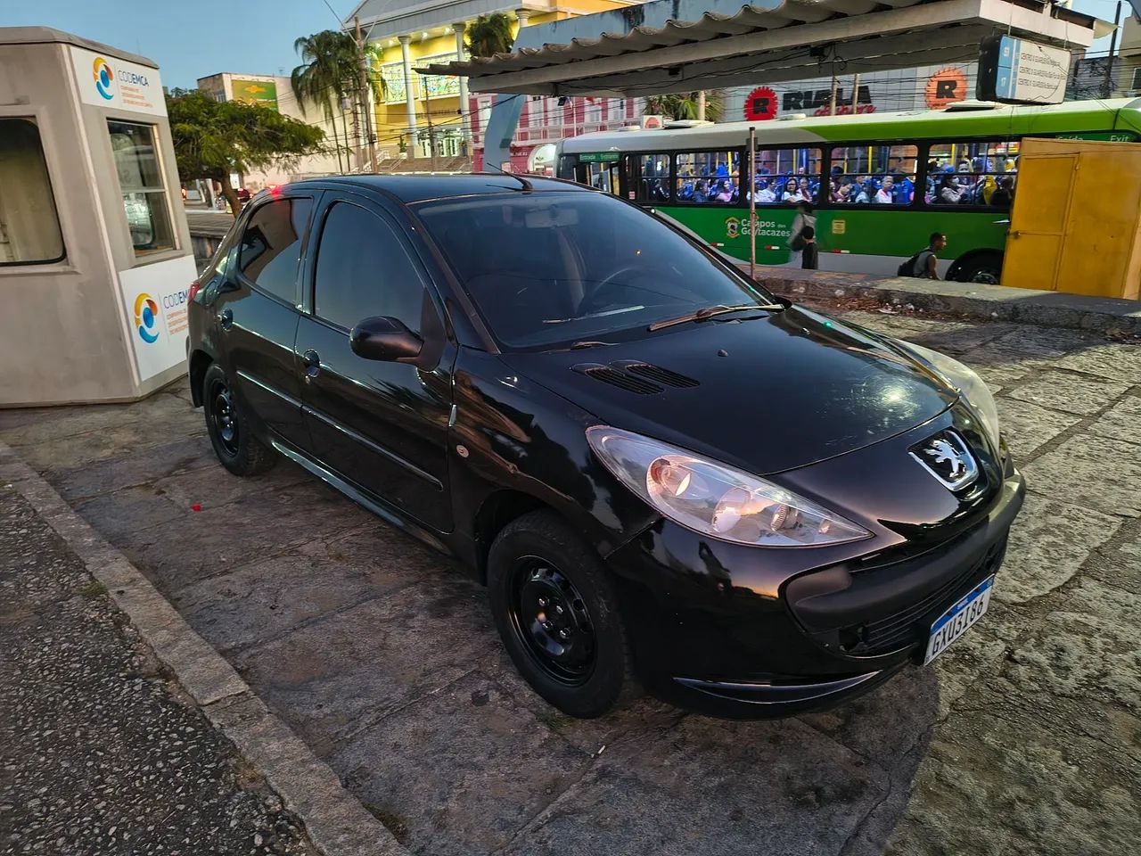 Peugeot 207 2012