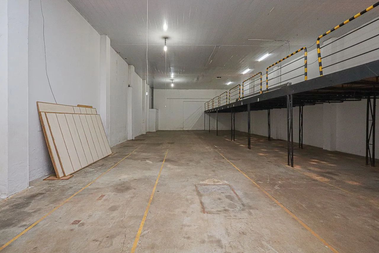 Prédio Comercial com entrada para caminhão - Foto 5
