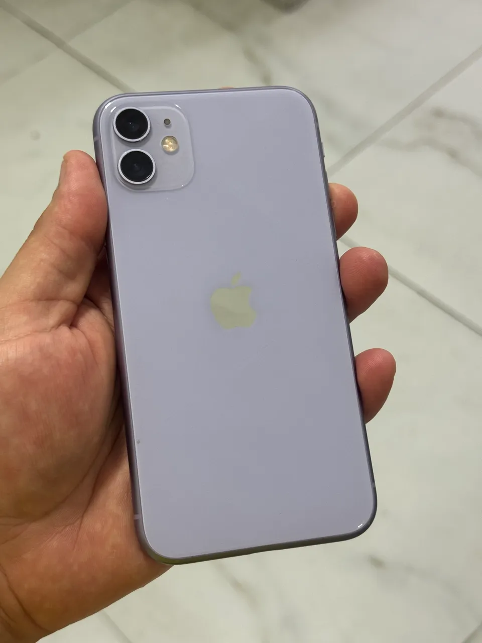 iPhone１１　１２８G　シルバー iPhone 11 128g - Celulares e Smartphones - Nova Brasília, Salvador