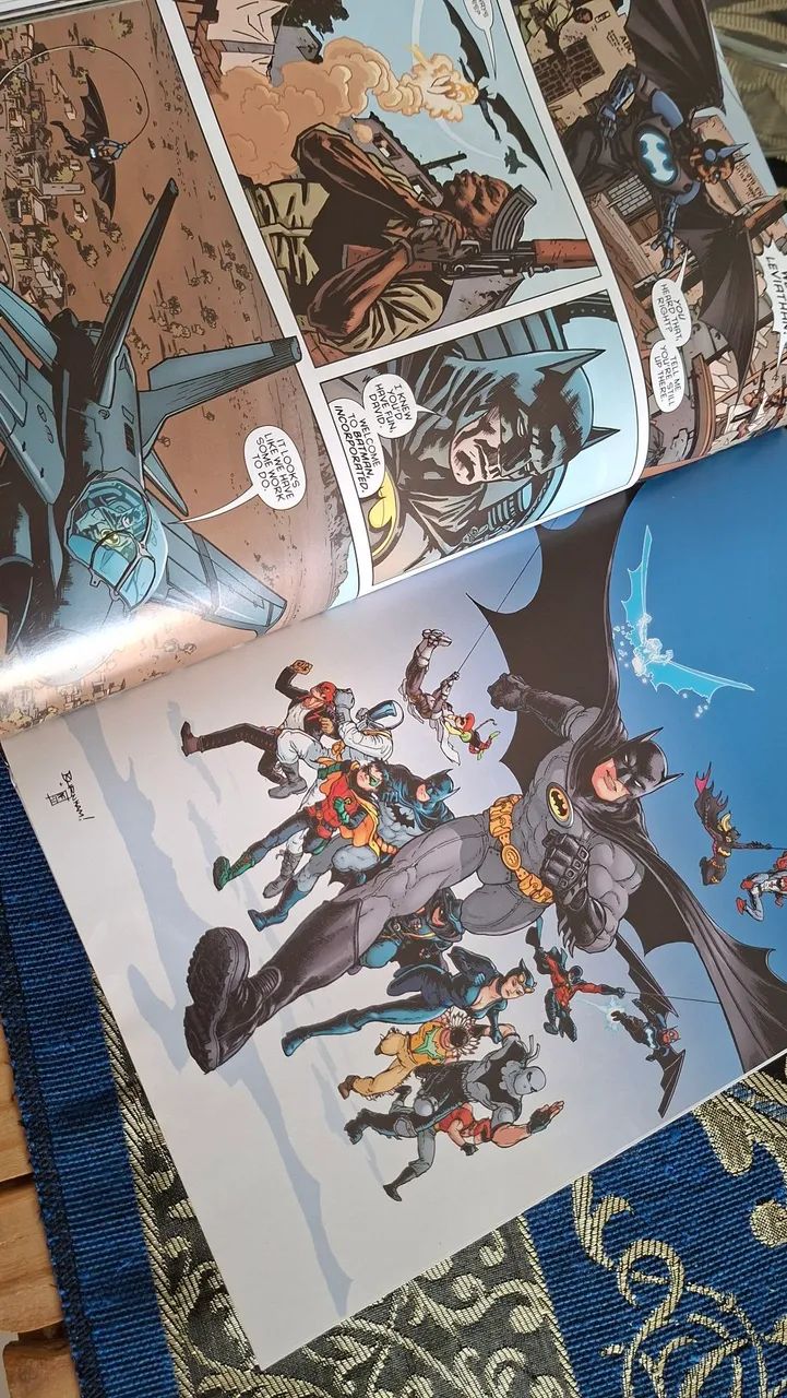 Batman Grant Morrison Vol 2 e 3(Faltando só o Vol 1 para completar)Idioma em Inglês - Foto 4