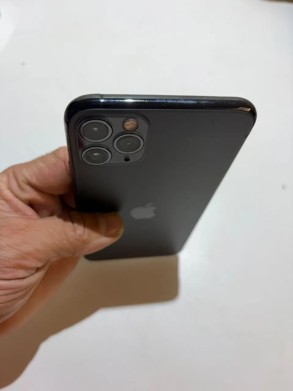 Vendo IPhone 11 Pro Max  - Foto 3