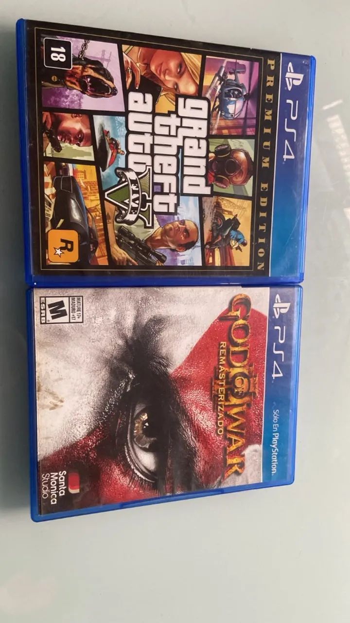 PS4 com 2 controles e 2 mídias físicas. Pouco usado  - Foto 3