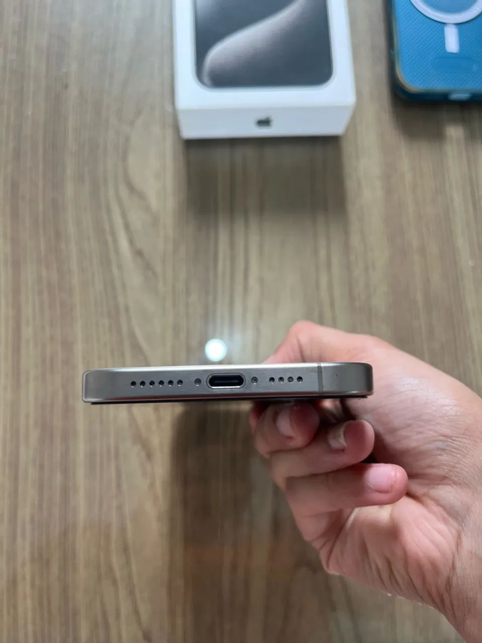 iPhone 15 Pro Max 256 Cinza Titânio - Celulares e Smartphones