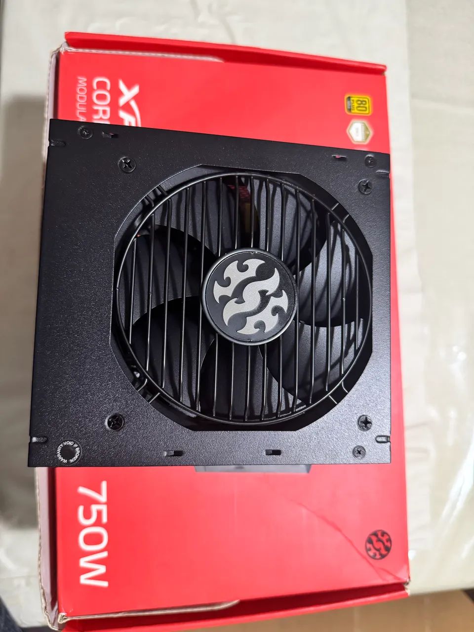 Fonte nunca usada xpg 750w core reactor 80 plus gold - Foto 3