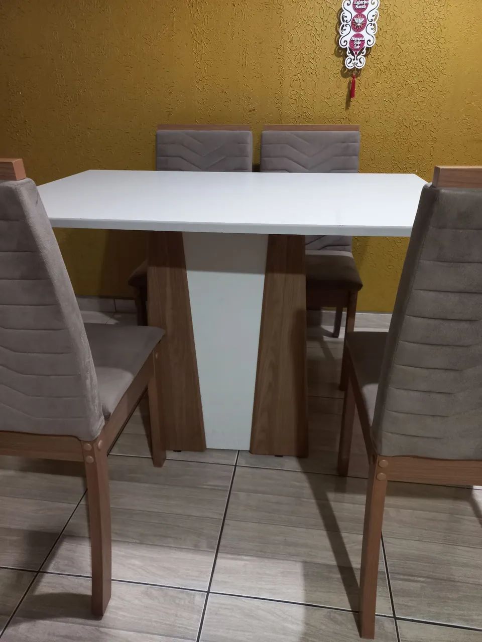 Mesa disponível para venda - Foto 3