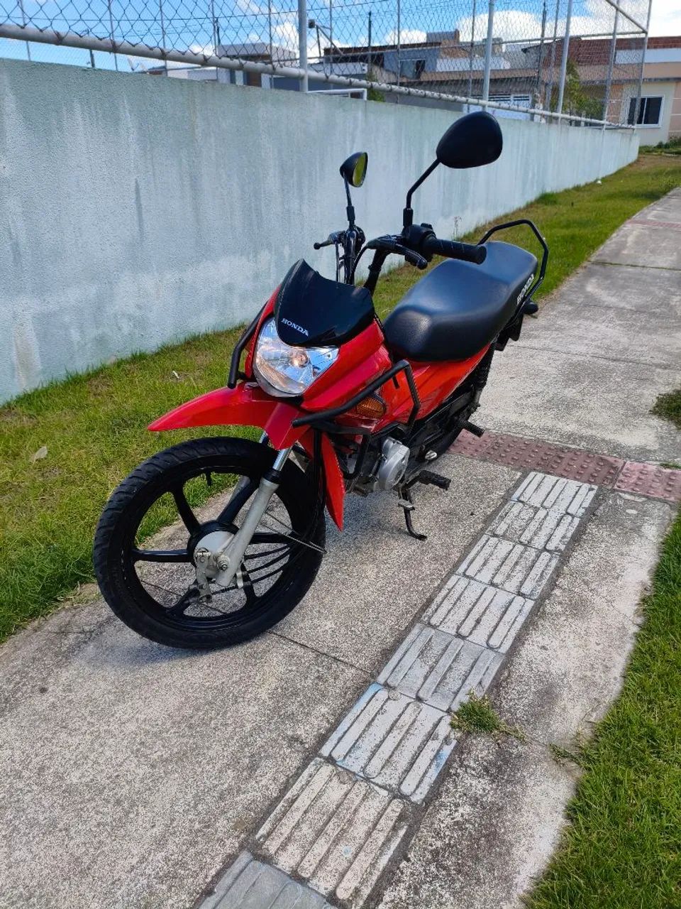 VENDO POP 110I CONSERVADA