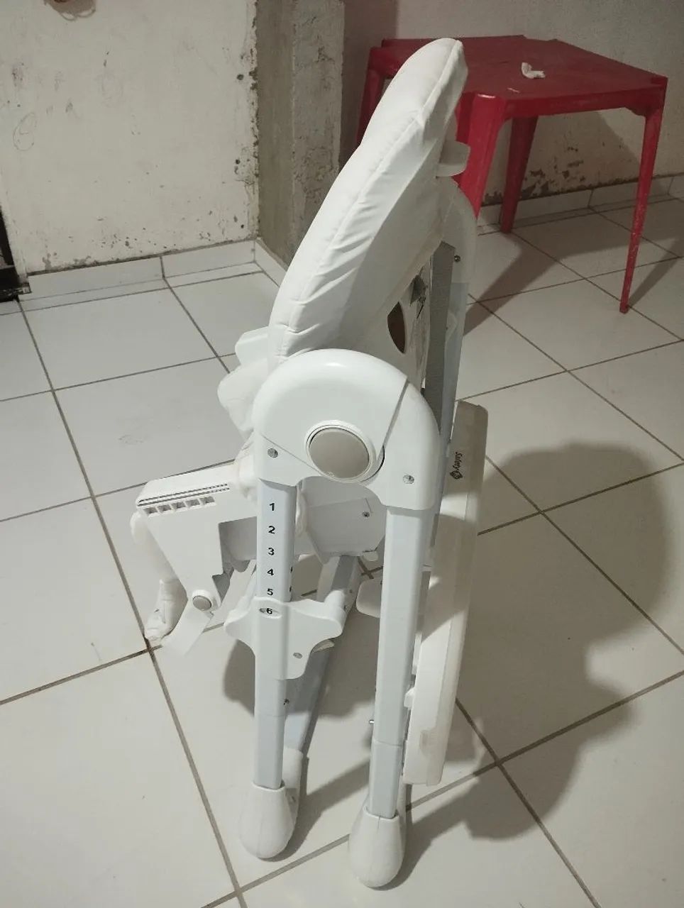 Vendo cadeira de alimentação para bebê  - Foto 2