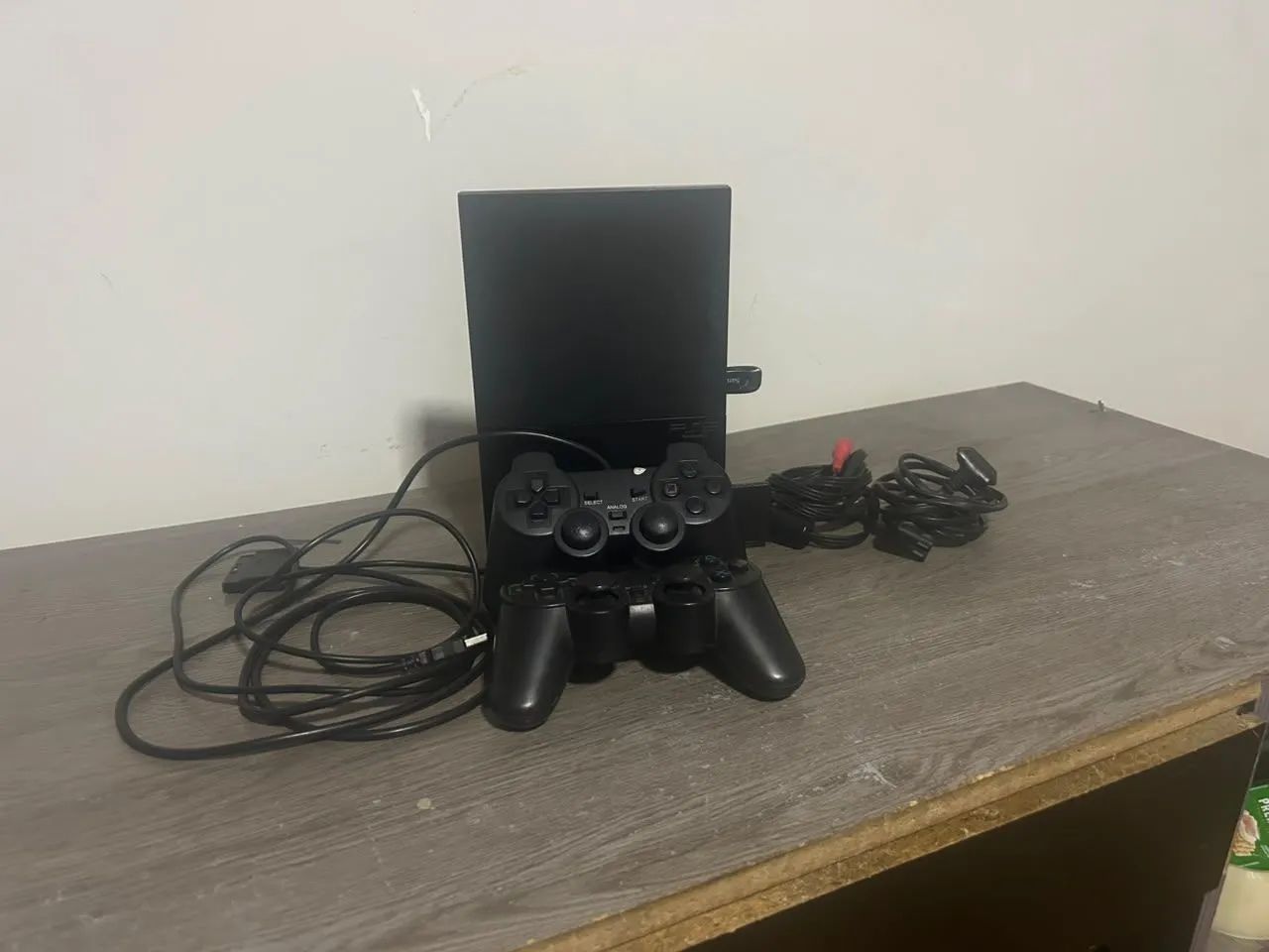 Ps2 + 2 controles  - Foto 2