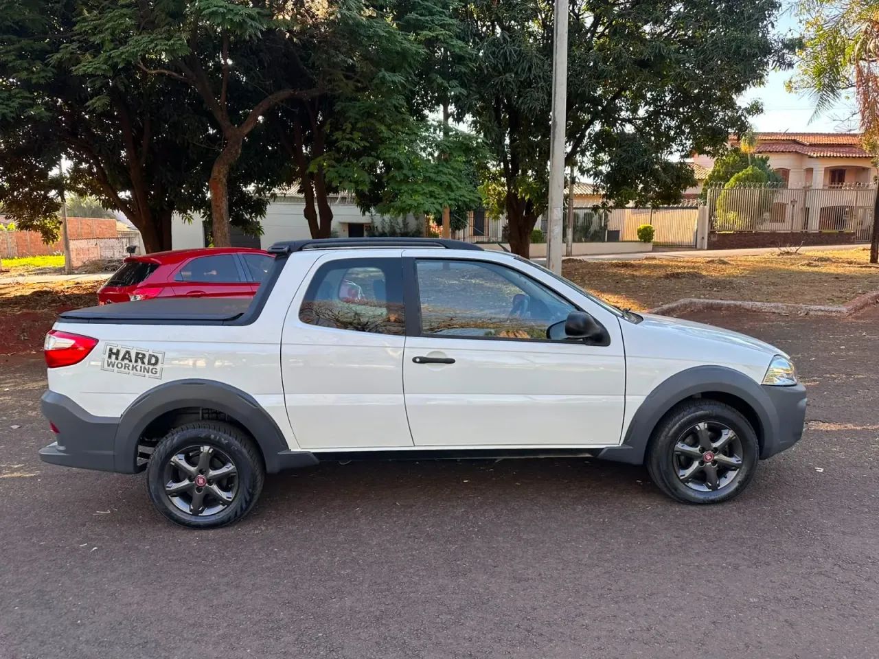 Fiat Strada Working 1.4 MPI Fire Flex 8V CD 2016 - Foto 2