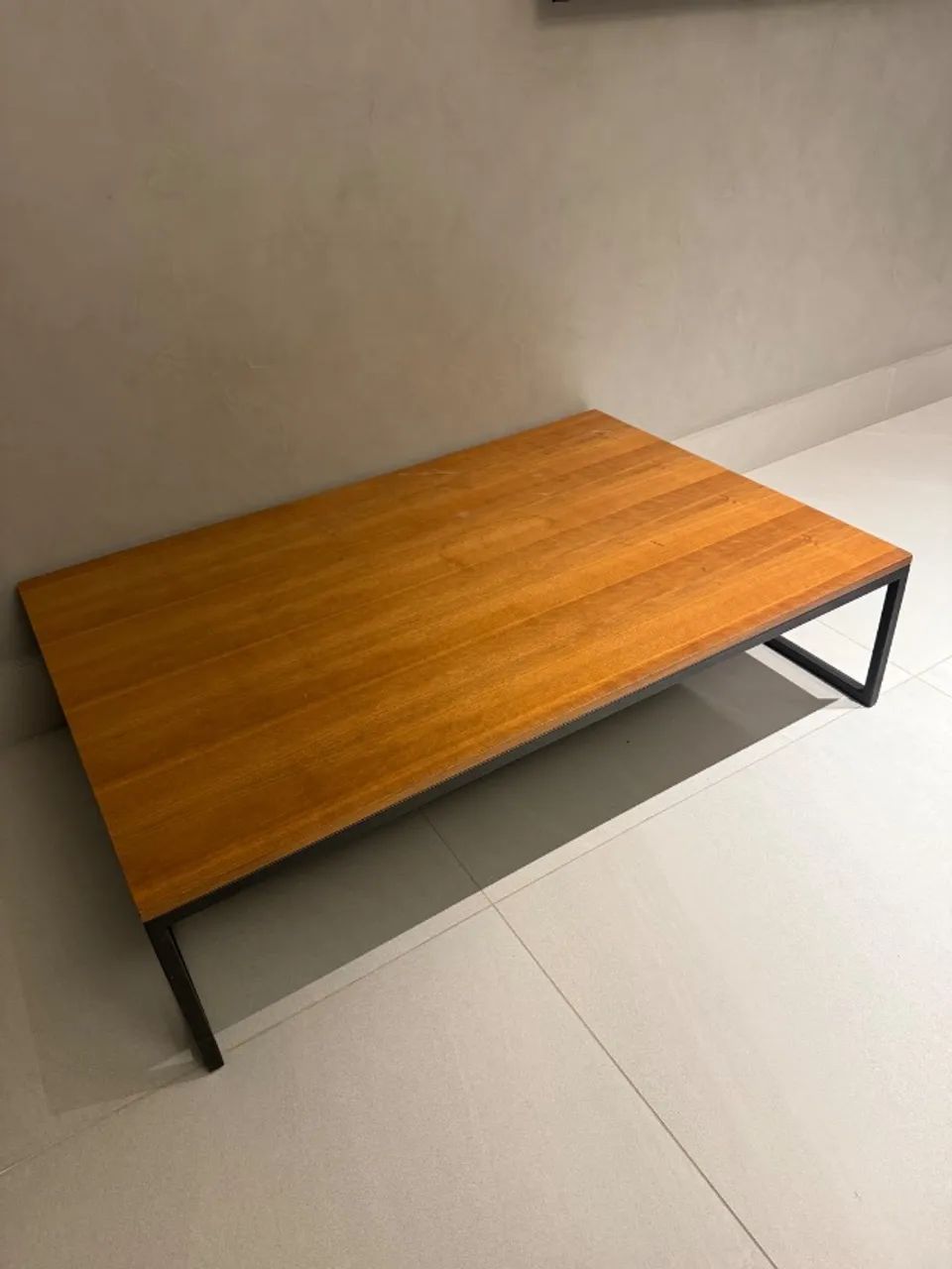 Mesa de centro retangular 