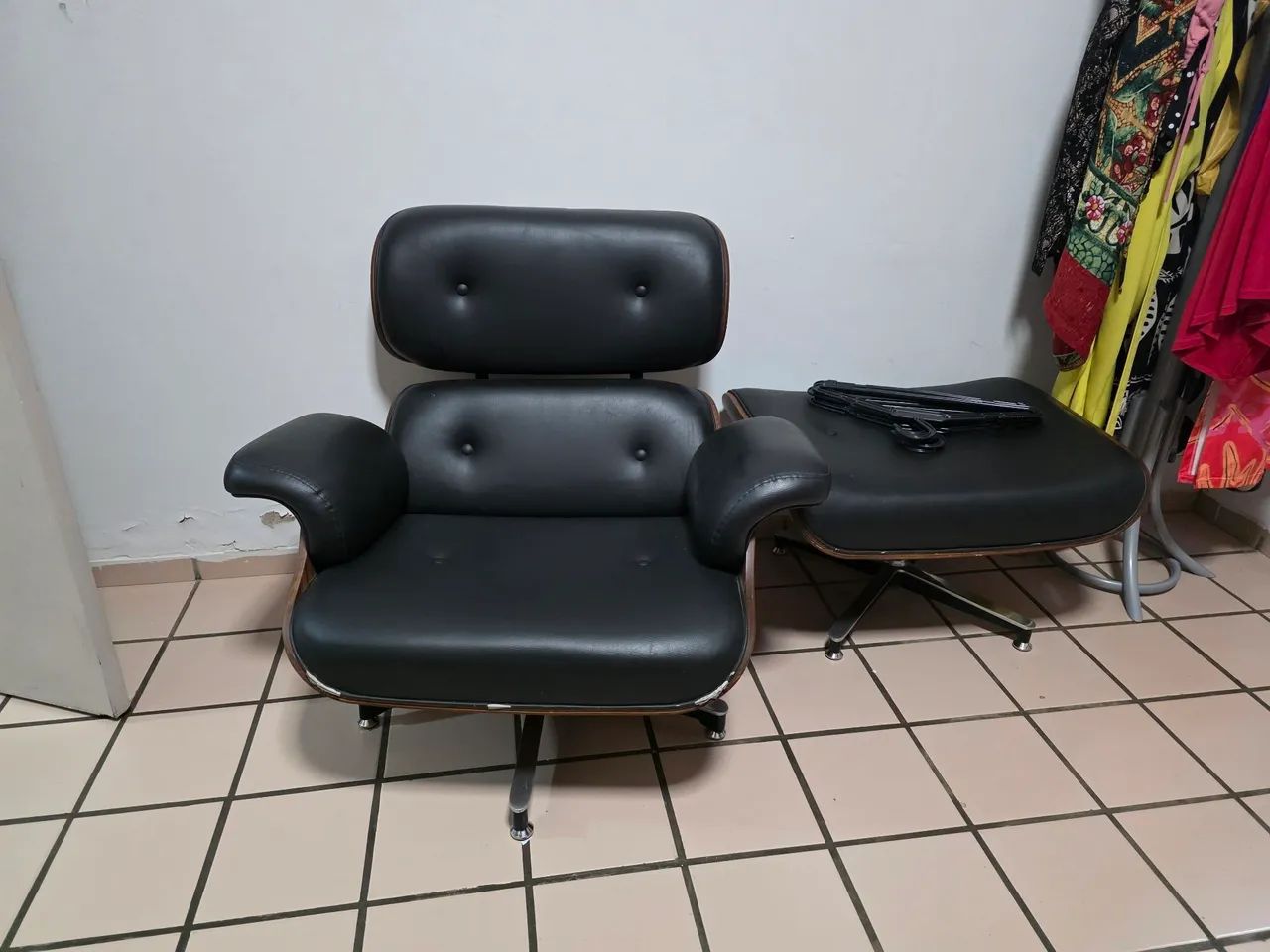 Poltrona com purê em couro sintético  - Foto 2