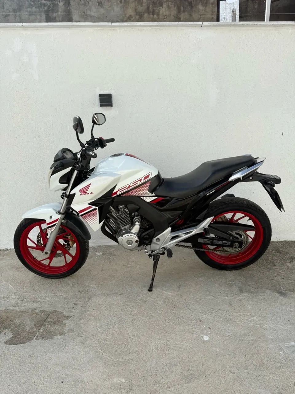 CB TWISTER 250 2022 - Foto 3