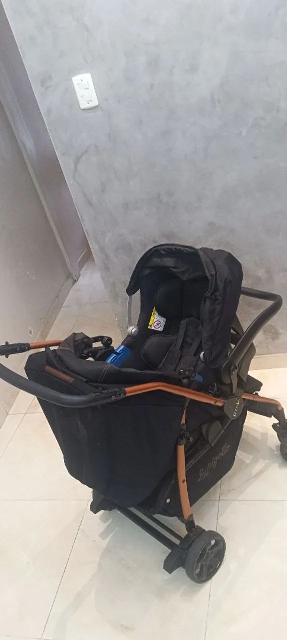 Carrinho de bebe e bebe conforto  - Foto 2
