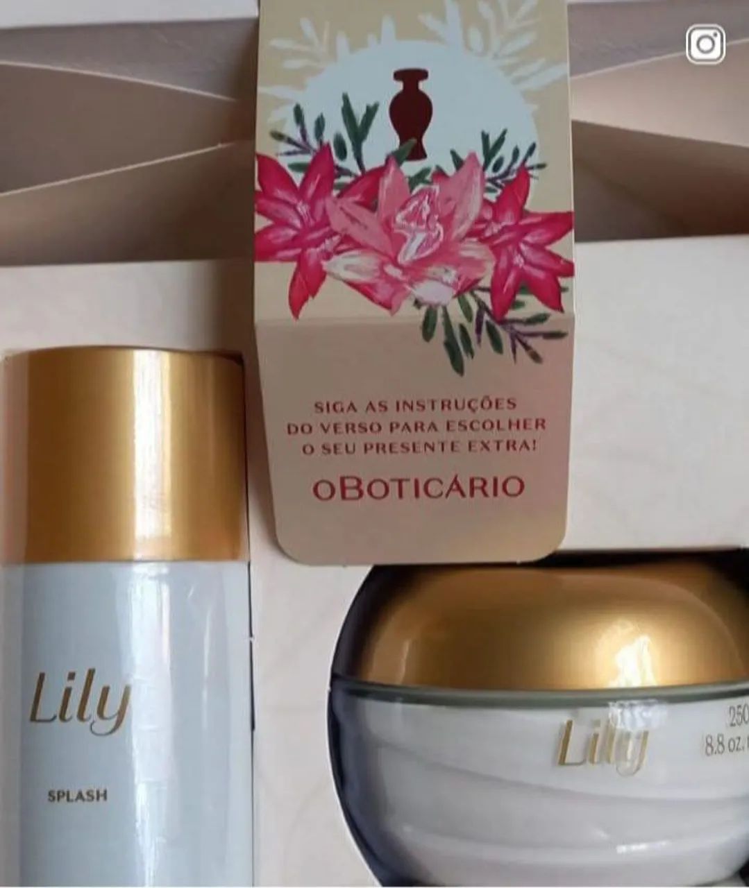 KIT HIDRATANTE E BODY SPLASH LILY 